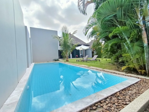 Phuket | 3-Bedroom Mono Pasak – Fully Furnished