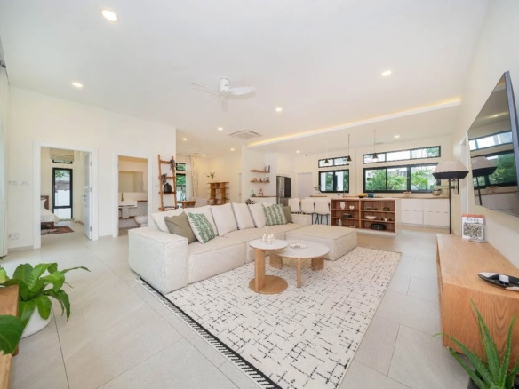 Phuket | 5-Bedroom Pet-Friendly Villa for Rent in Cherng Talay