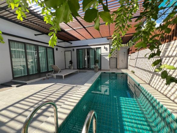 Phuket | Modern 2-Bedroom Pool Villa for Sale near UWC