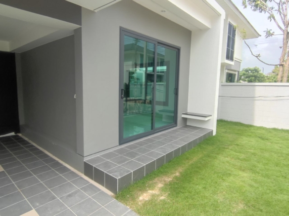 Phuket | 4-Bedroom House for Sale in Koh Kaew