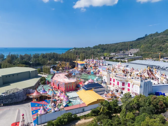 Phuket | 1-Bedroom Condo for Sale at Fantasea Condo Kamala