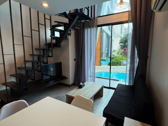 Utopia Loft – Ground-Floor Apartment with Direct Pool Access