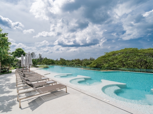 For Sale | Beachside 1-Bedroom Apartment at Laguna Beachside