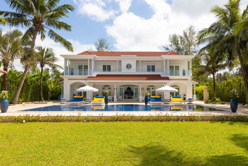 Ultra-Luxury Absolute Beachfront Mansion on Natai Beach – 6 Bedrooms