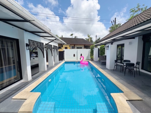 2-Bedroom Private Pool Villa for Rent in Manik, Cherngtalay
