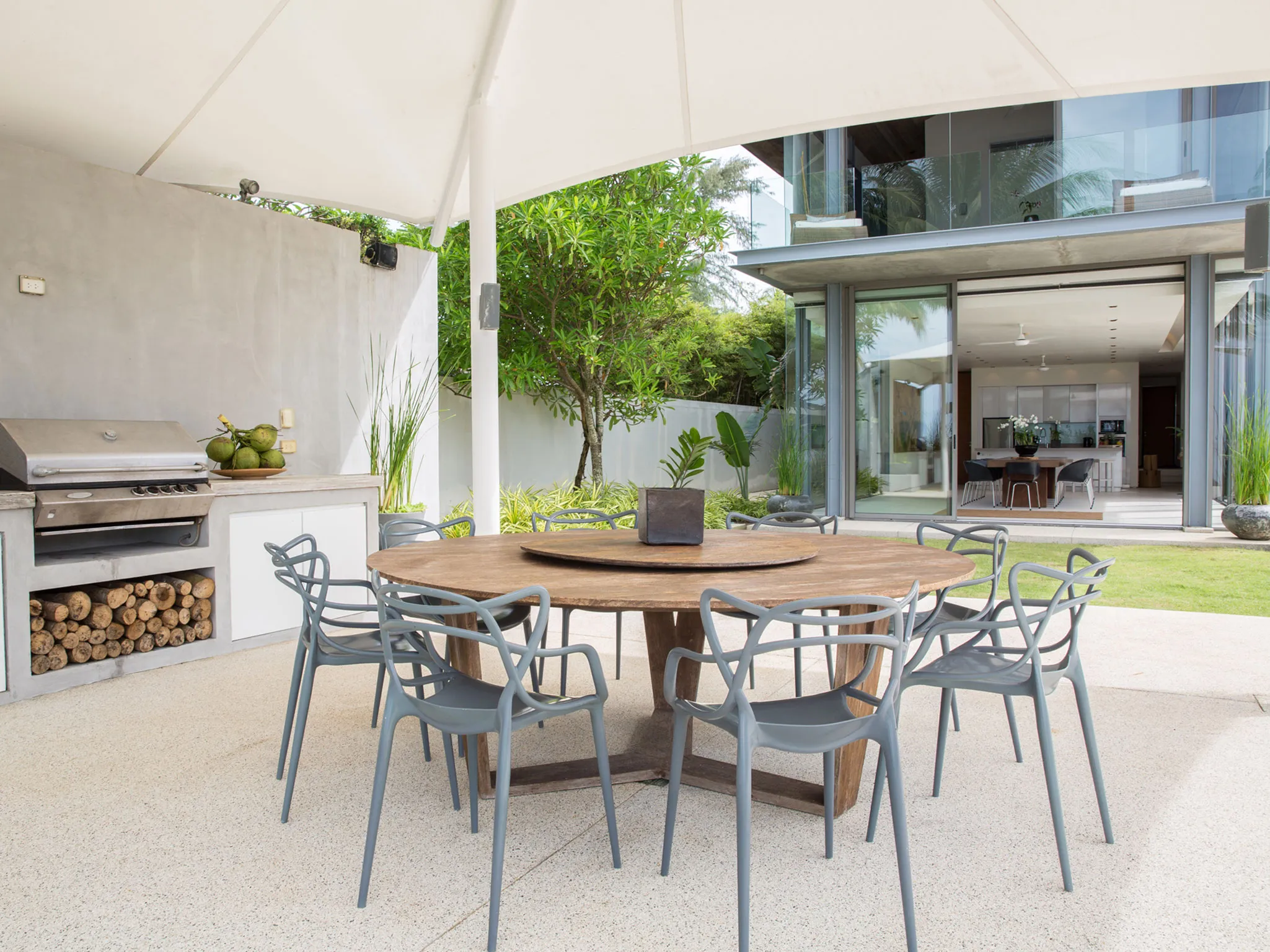 VillaAmarelo_21_Outdoor_Dining