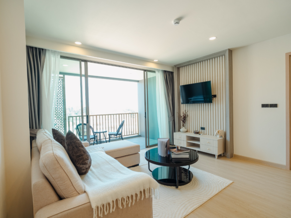 The Ozone Oasis Phase 2 – 3 Bedroom Golf View Condo
