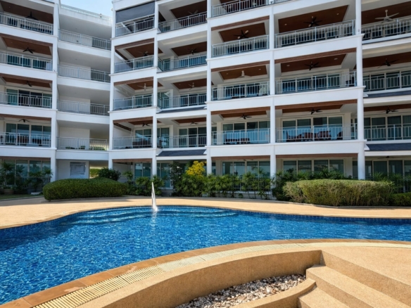 Sea view 2-bedroom apartment for sale in Cape Panwa