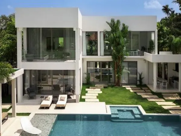 Laguna Homes 6BR Luxury Villa For Rent