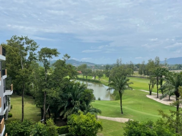 Sky Park Aurora Foreign Freehold Condo for Sale