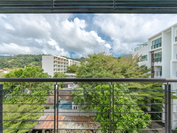Fully Furnished Condominium for Sale in Kamala Regent