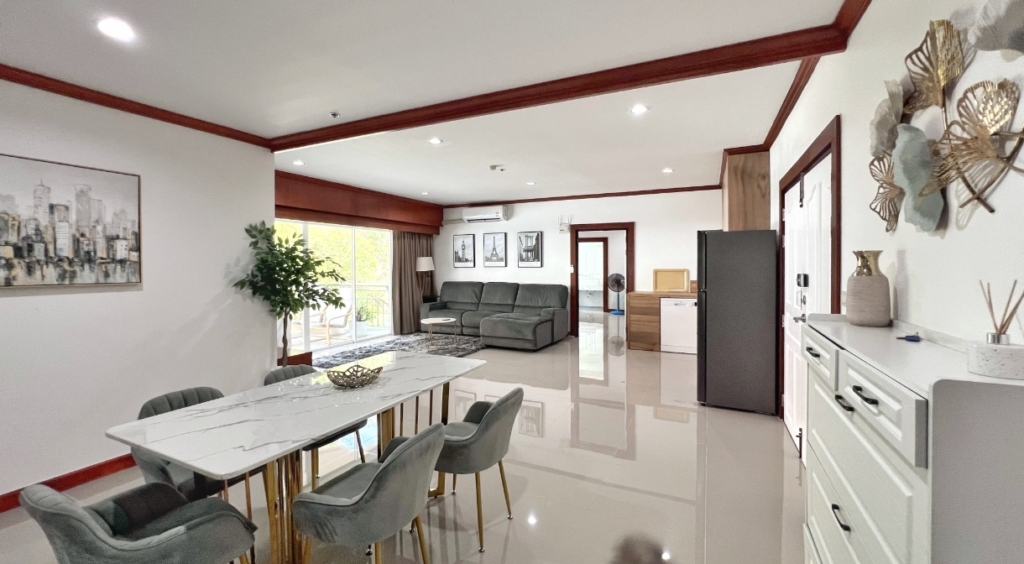 Near Central 3 Bedroom Apartment for Rent