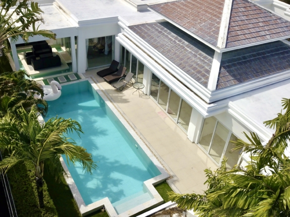 3-Bedroom Pool Villa for Sale in Rawai