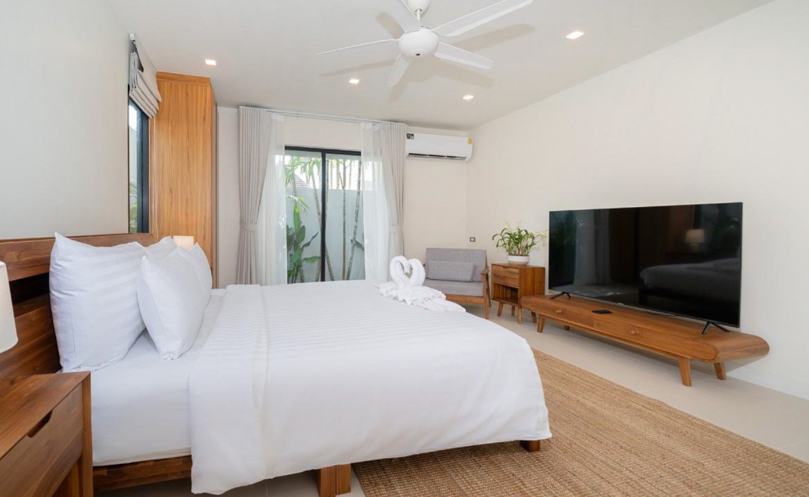 Anchan Tropical 4-Bedroom Pool Villa for Sale | Layan