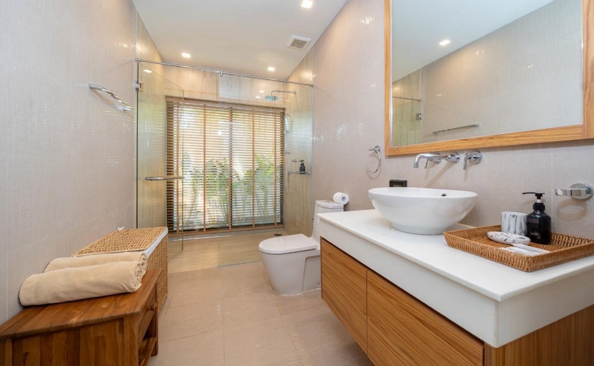 Anchan Tropical 4-Bedroom Pool Villa for Sale | Layan
