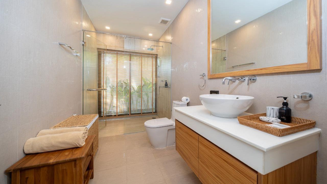 Anchan Tropical 4-Bedroom Pool Villa for Sale | Layan