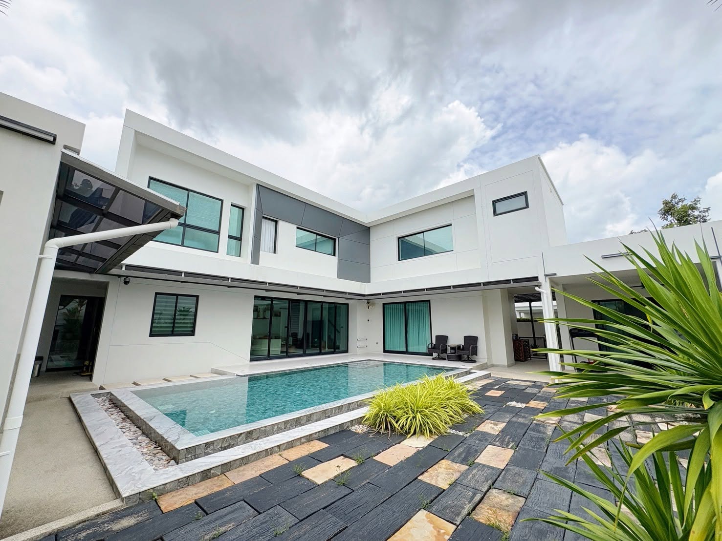 808929682_1059651410406738_1521952377055684212_n 5-Bedroom Pool Villa for Sale | Koh Kaew
