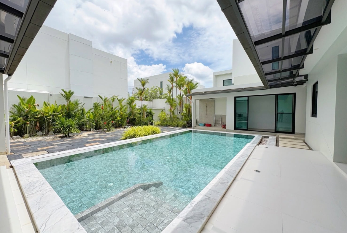 5-Bedroom Pool Villa for Sale | Koh Kaew