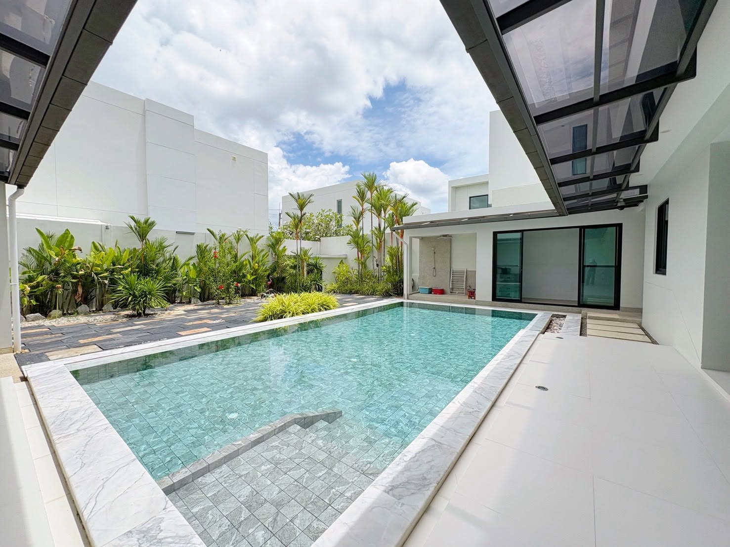 816227606_1059651593740053_3875657995500132059_n 5-Bedroom Pool Villa for Sale | Koh Kaew