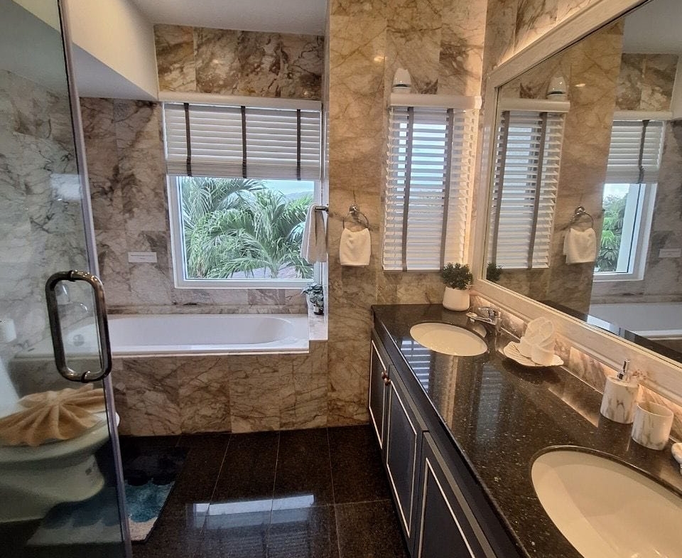 5-Bedroom Seaview Villa for Rent Patong