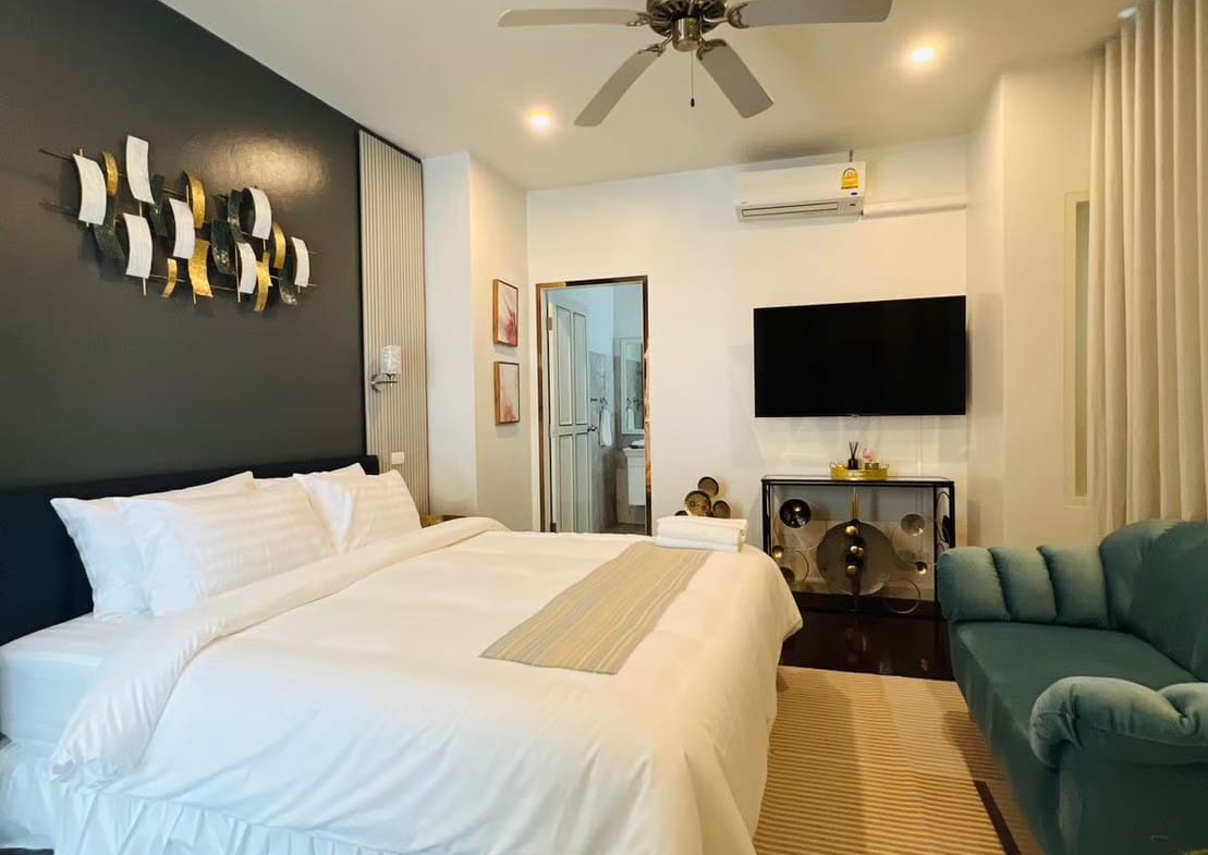 5-Bedroom Seaview Villa for Rent Patong
