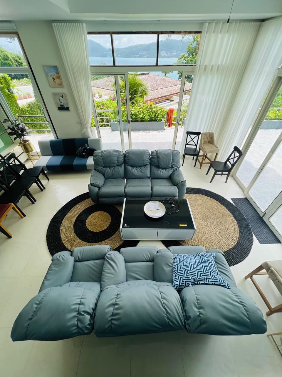 WhatsApp Image 2026-10-25 at 20.15.10 5-Bedroom Seaview Villa for Rent Patong