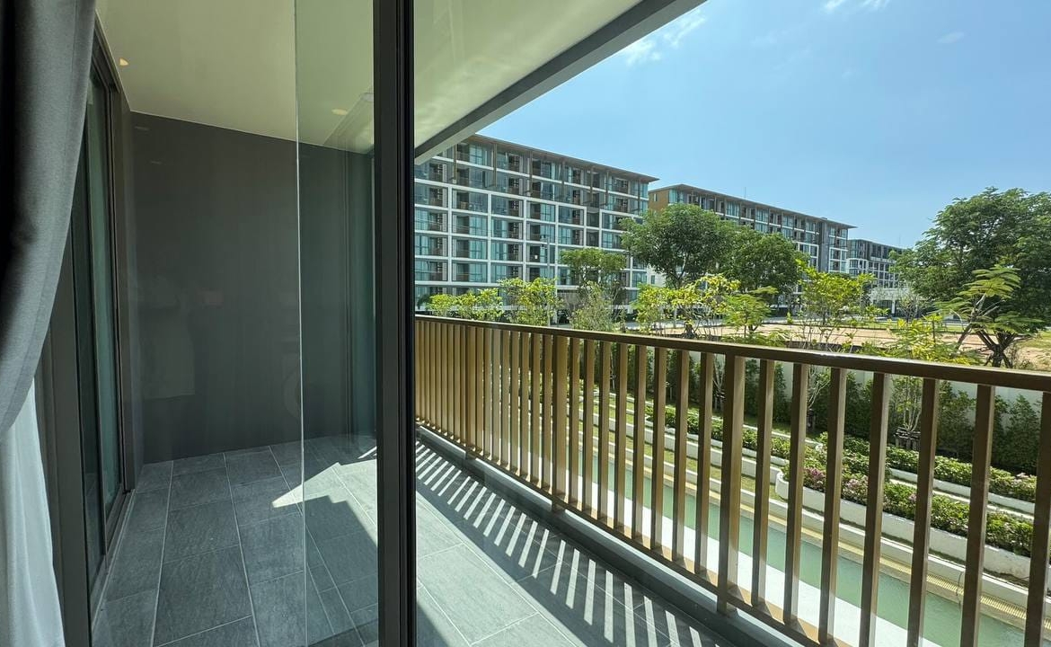 The Ozone | 1-Bedroom Condo for Sale