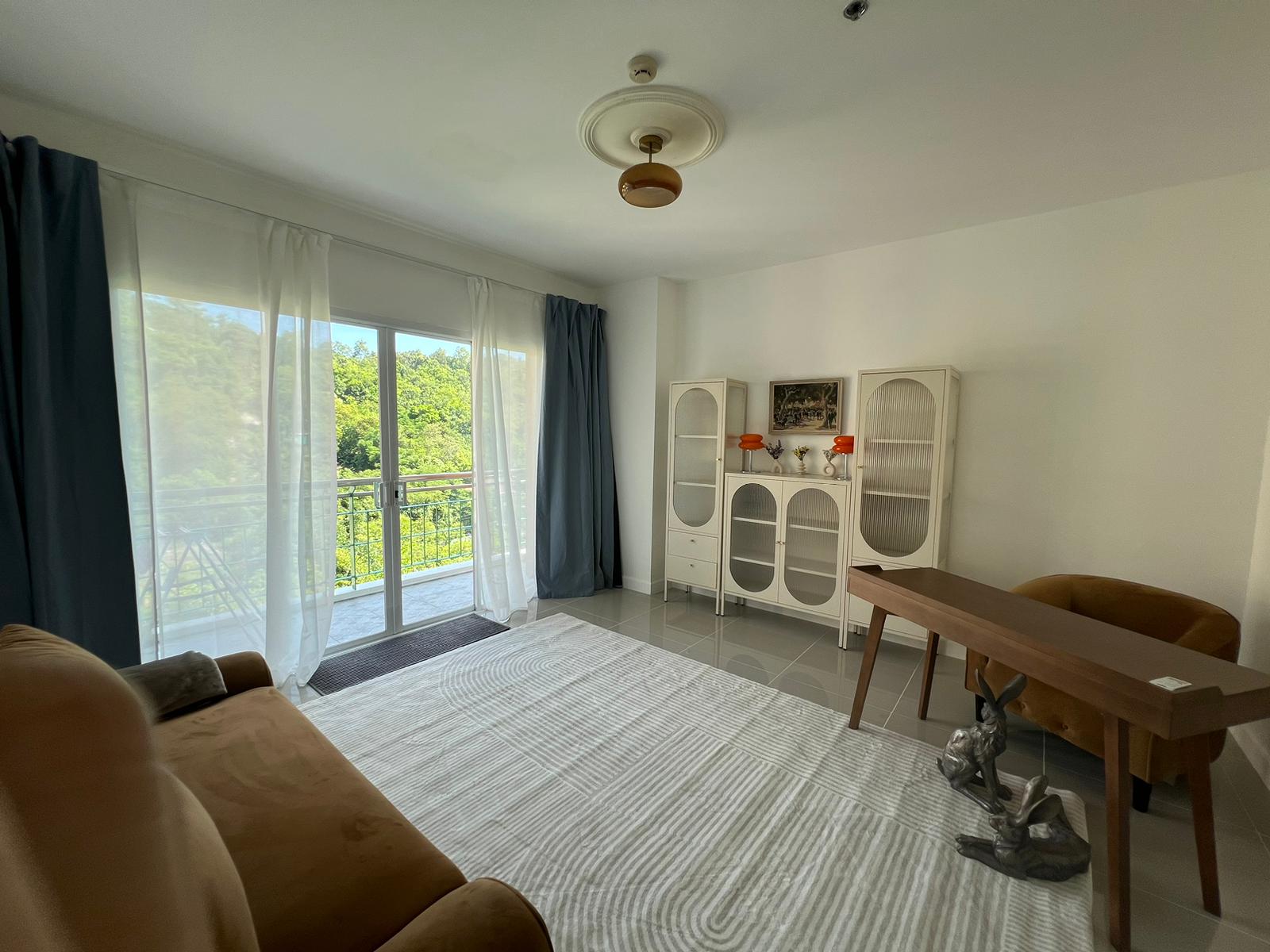 WhatsApp Image 2026-10-27 at 17.41.28 (3) 3-Bedroom Foreign Freehold Apartment for Sale