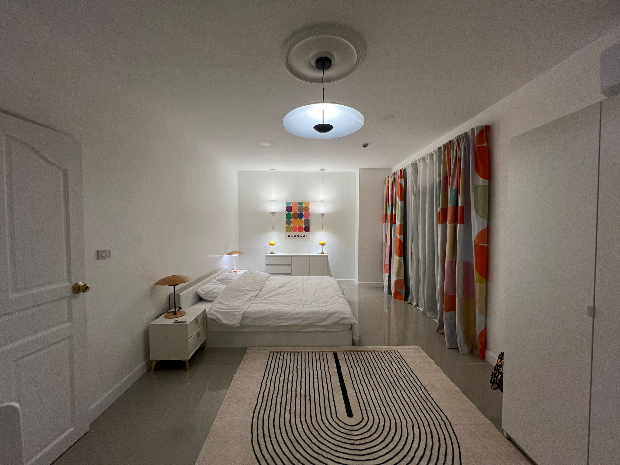 WhatsApp Image 2026-10-27 at 17.41.32 3-Bedroom Foreign Freehold Apartment for Sale