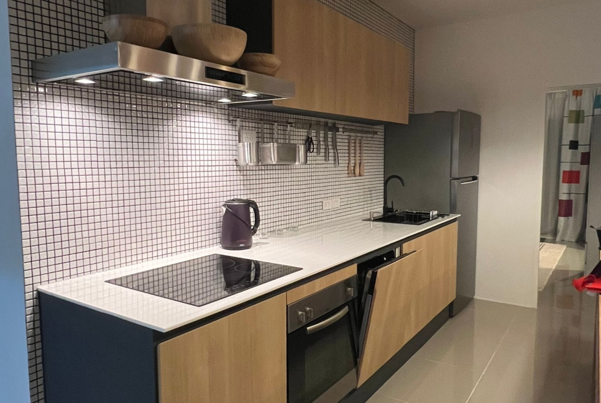 3-Bedroom Foreign Freehold Apartment for Sale
