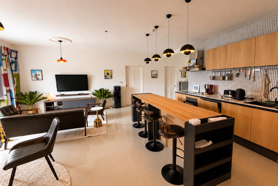 3-Bedroom Foreign Freehold Apartment for Sale